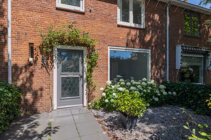 Photo 15 of Willinklaan 12