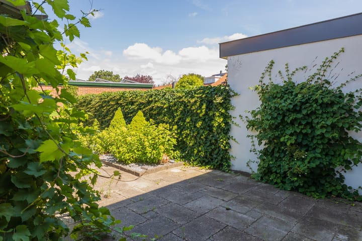 Photo 16 of Willinklaan 12