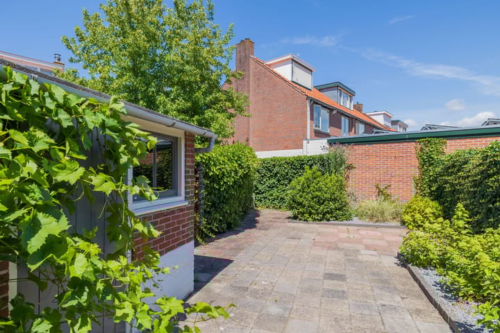 Photo 21 of Willinklaan 12