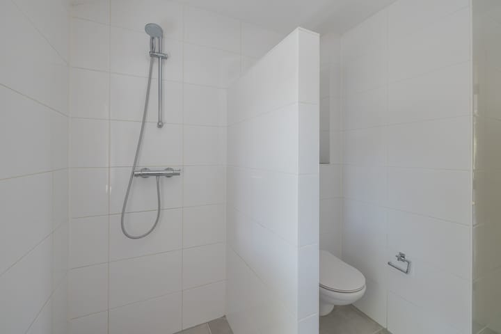 Photo 28 of Willinklaan 12