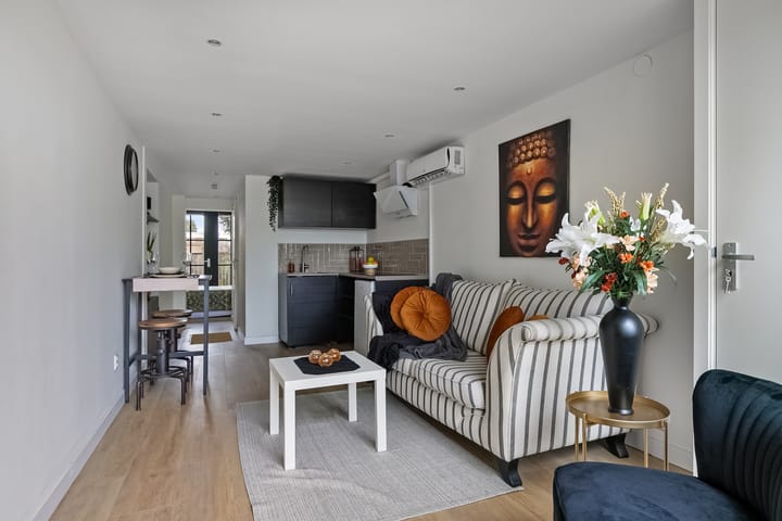 Foto 2 van Rock and Rollstraat 23-A