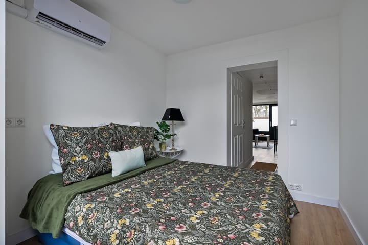 Foto 12 van Rock and Rollstraat 23-A