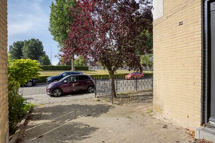 Foto 15 van Rock and Rollstraat 23-A