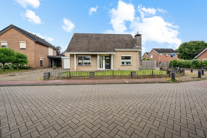 Photo 1 of Barnar 96