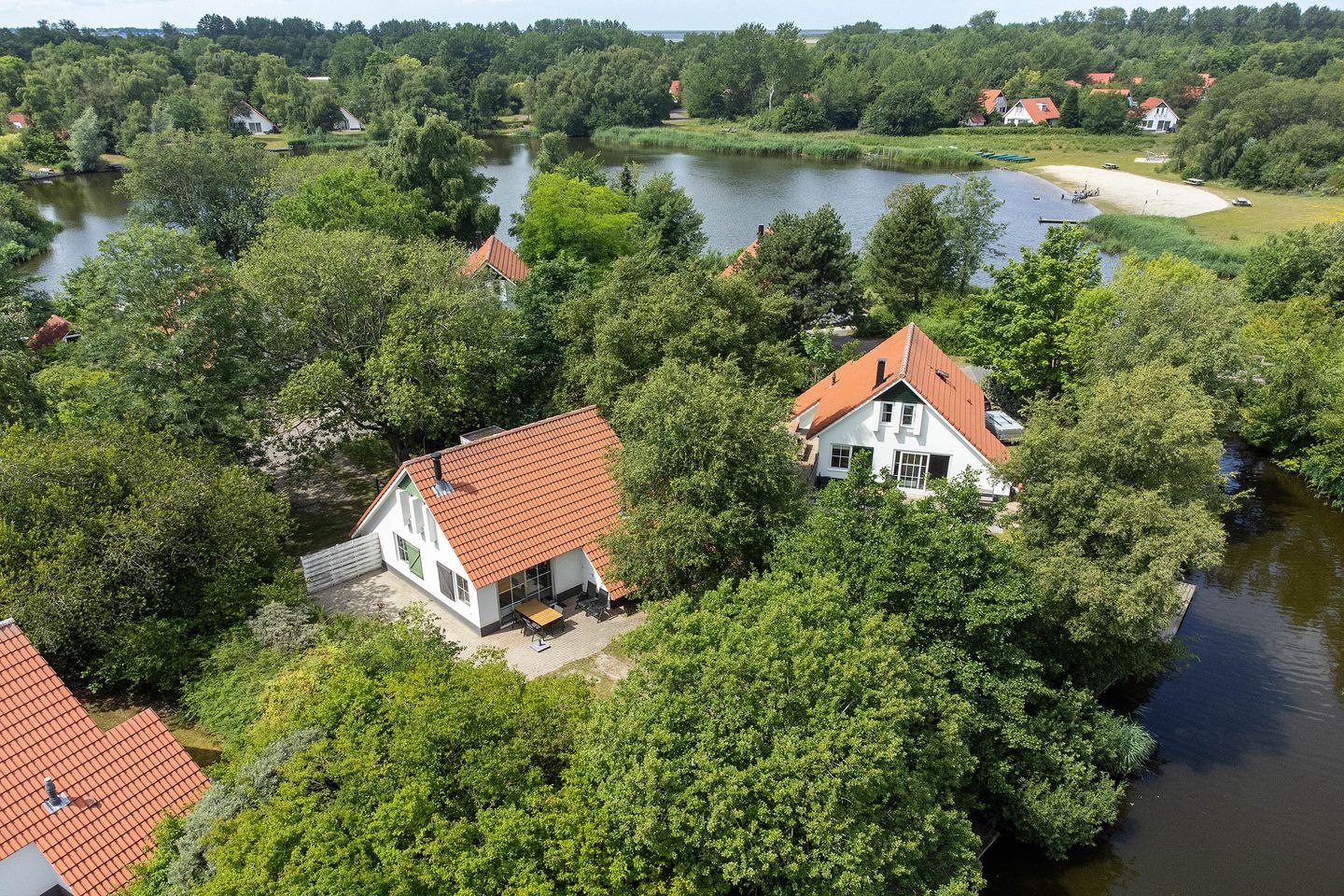 Photo 1 of De Rug 3-61