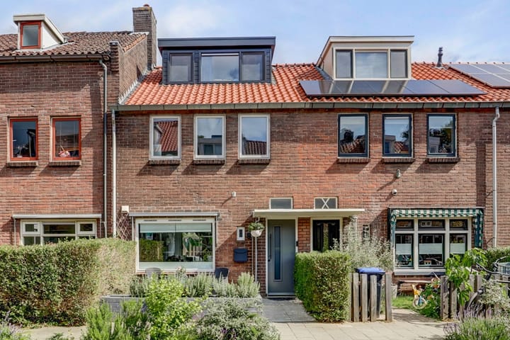 Foto 1 van Barkasstraat 55