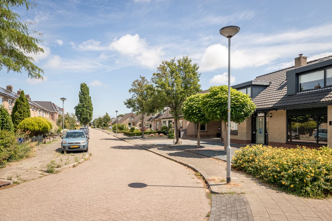 Foto 38 van Lelielaan 4