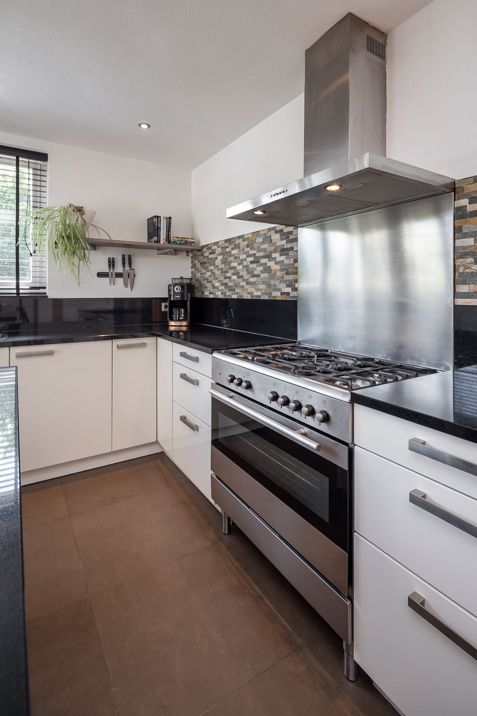 Foto 47 van Lelielaan 4