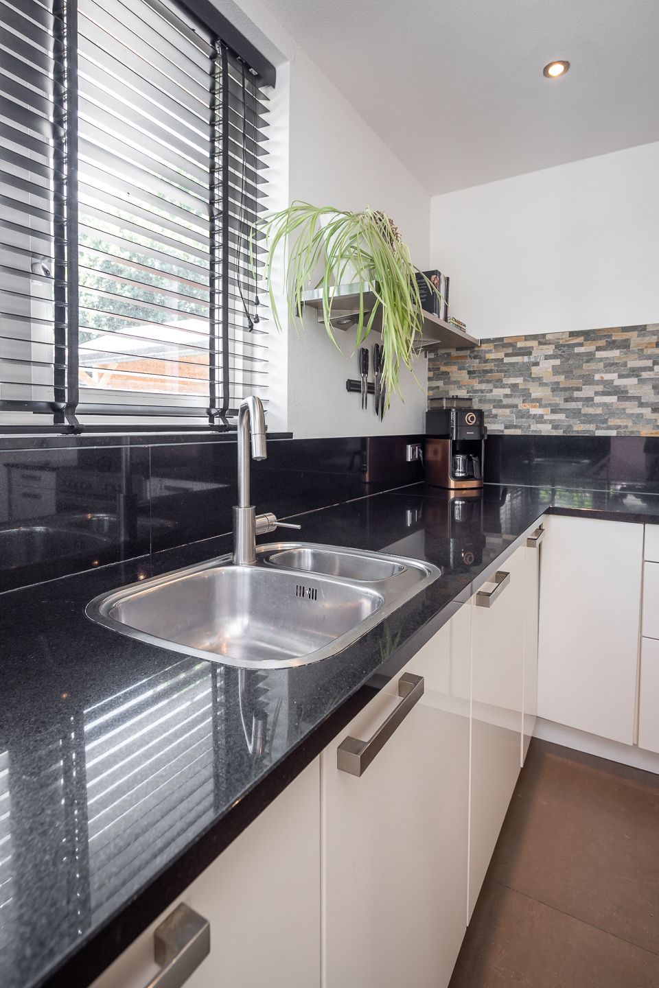 Foto 48 van Lelielaan 4