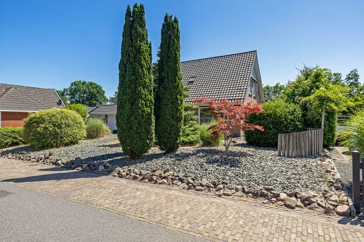 Photo 2 of Douwelaan 74