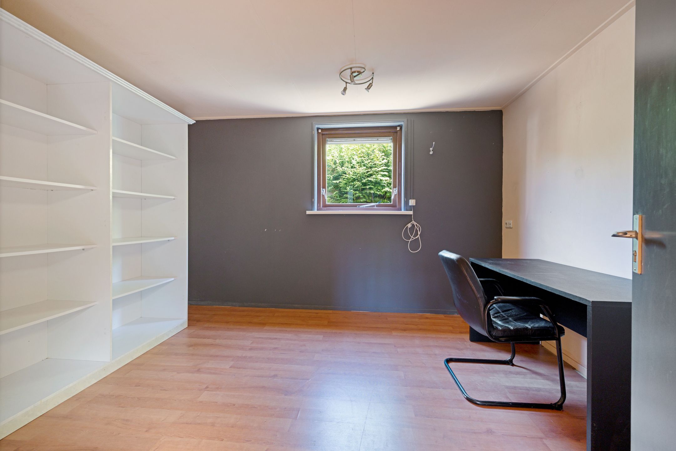 Photo 27 of Douwelaan 74