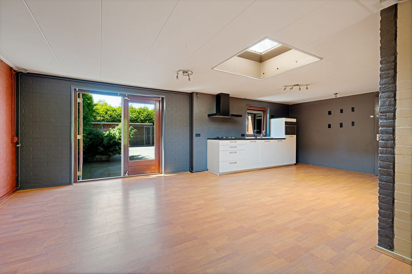 Photo 29 of Douwelaan 74