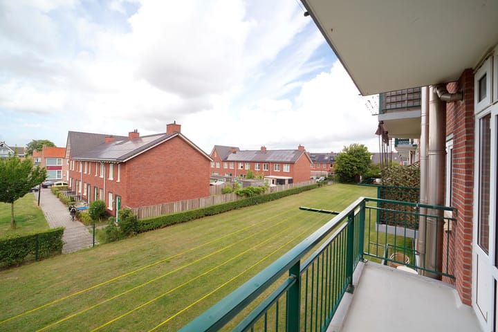 Foto 24 van Da Costaplein 16-B