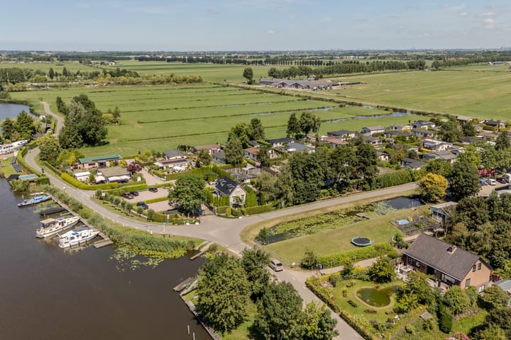 Photo 2 of Hoofdweg 98-R122