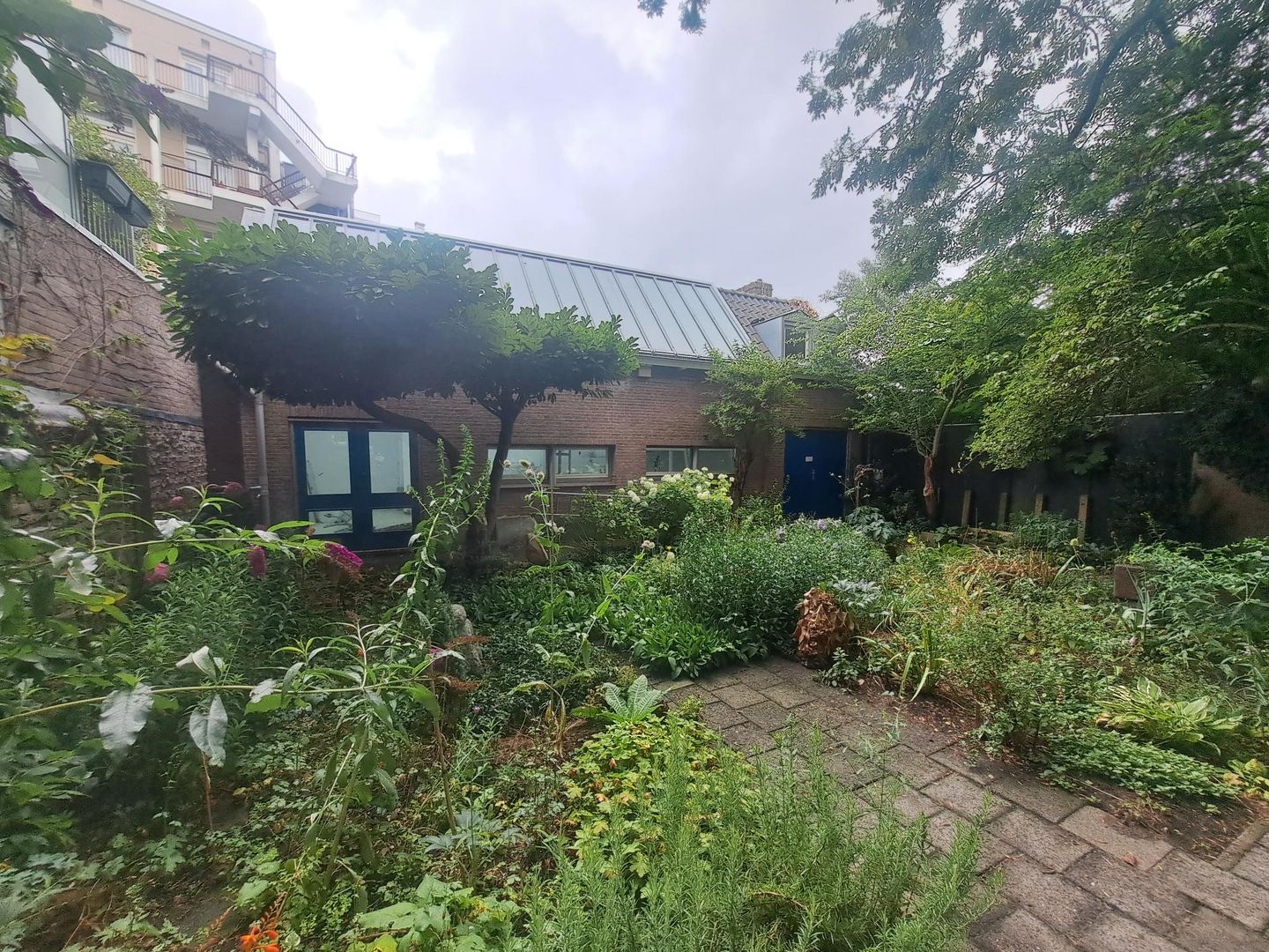 View photo 2 of Rapenburgerstraat 81