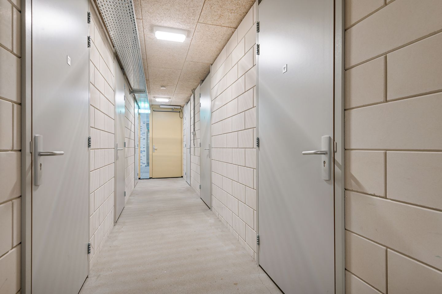 Photo 25 of Nijverheidsstraat 9-B