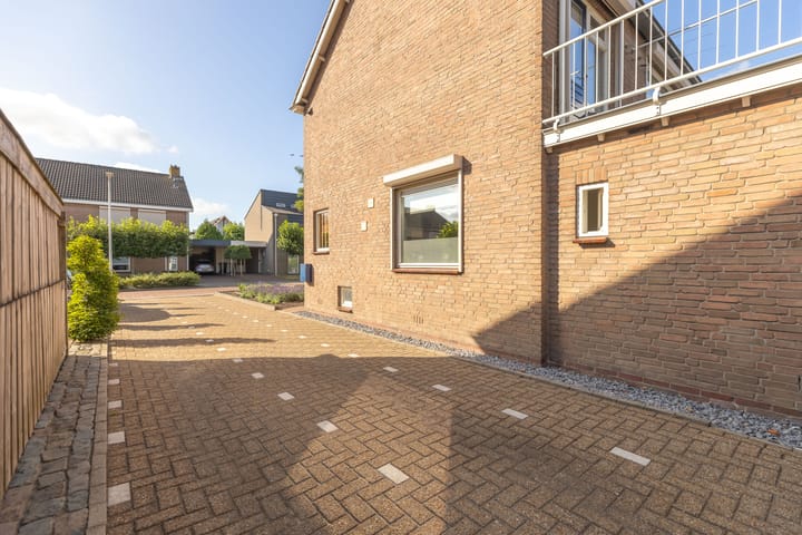 Photo 8 of Pastoor Bielarsstraat 8