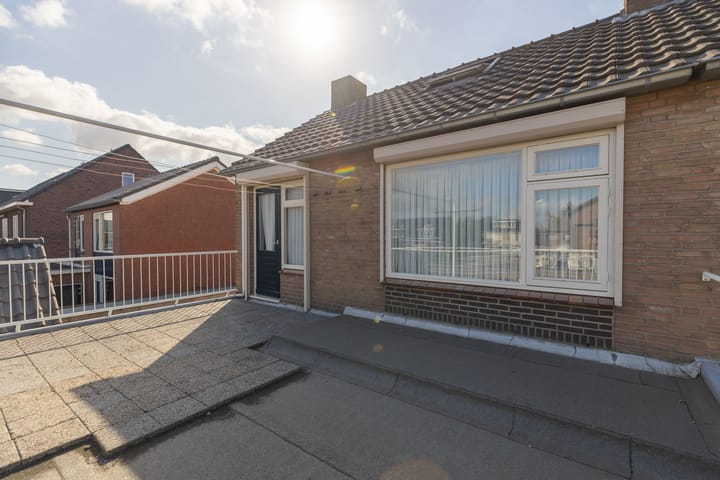 Photo 27 of Pastoor Bielarsstraat 8