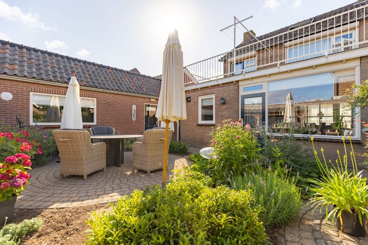 Photo 32 of Pastoor Bielarsstraat 8