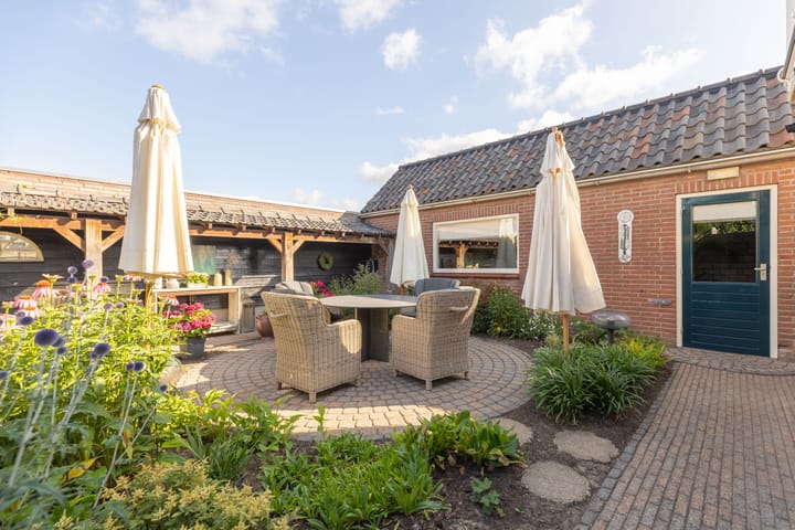 Photo 37 of Pastoor Bielarsstraat 8