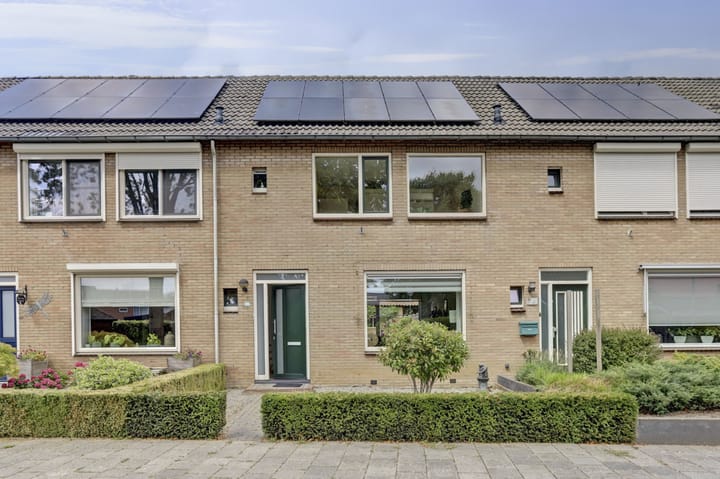 Photo 2 of Schoolstraat 34