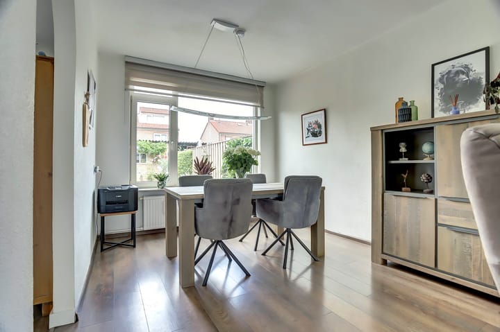 Photo 7 of Schoolstraat 34