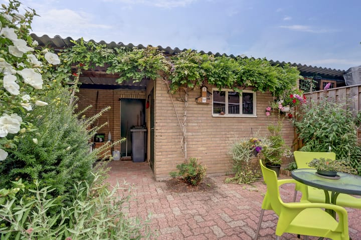 Photo 18 of Schoolstraat 34