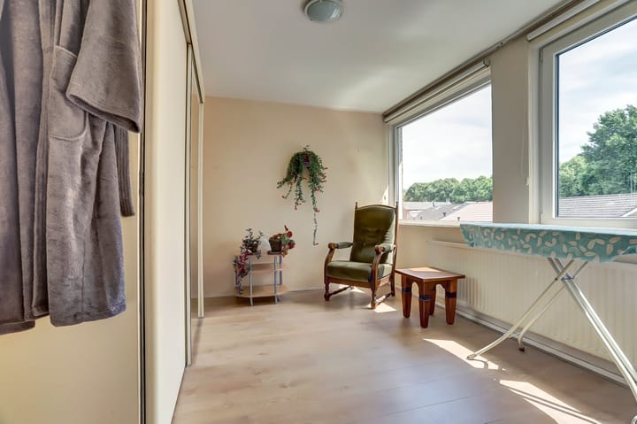 Photo 23 of Schoolstraat 34