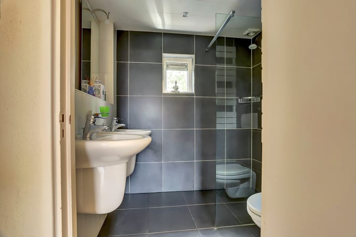 Photo 26 of Schoolstraat 34