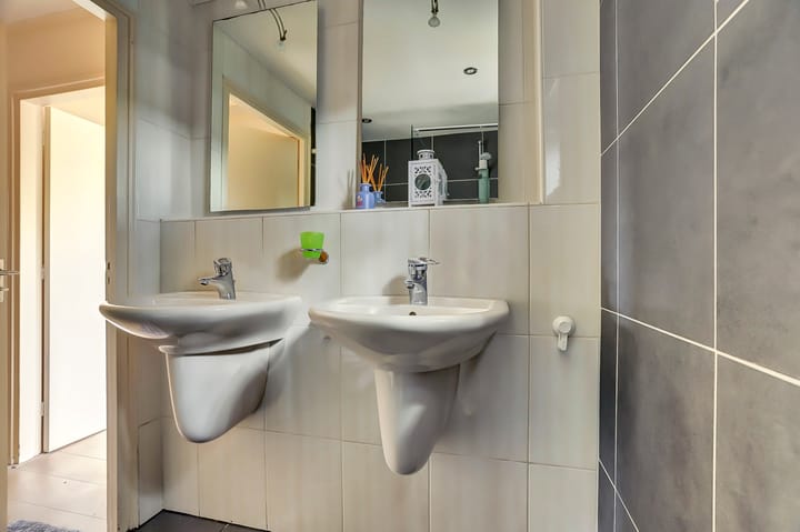 Photo 27 of Schoolstraat 34