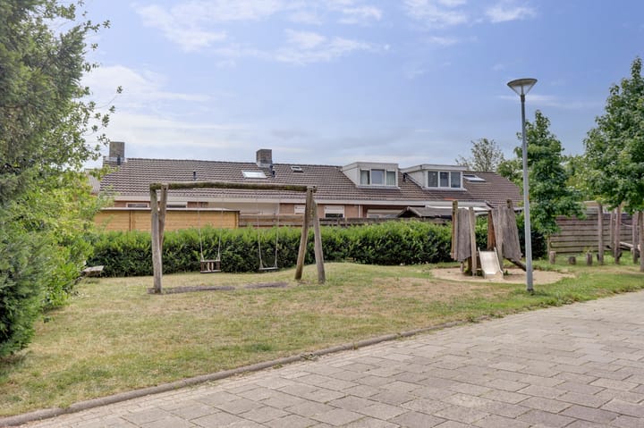 Photo 32 of Schoolstraat 34