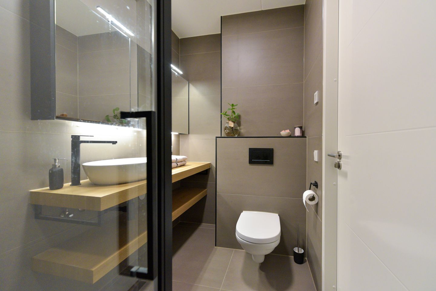 Foto 20 van Madridstraat 57