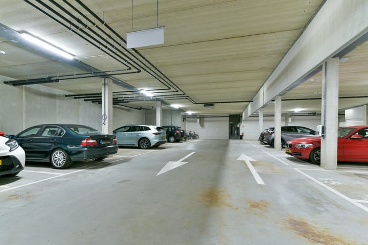 Foto 25 van Madridstraat 57