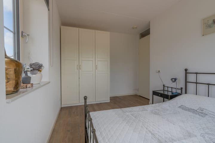 Photo 19 of Vergilius 17