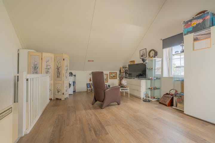 Photo 24 of Vergilius 17