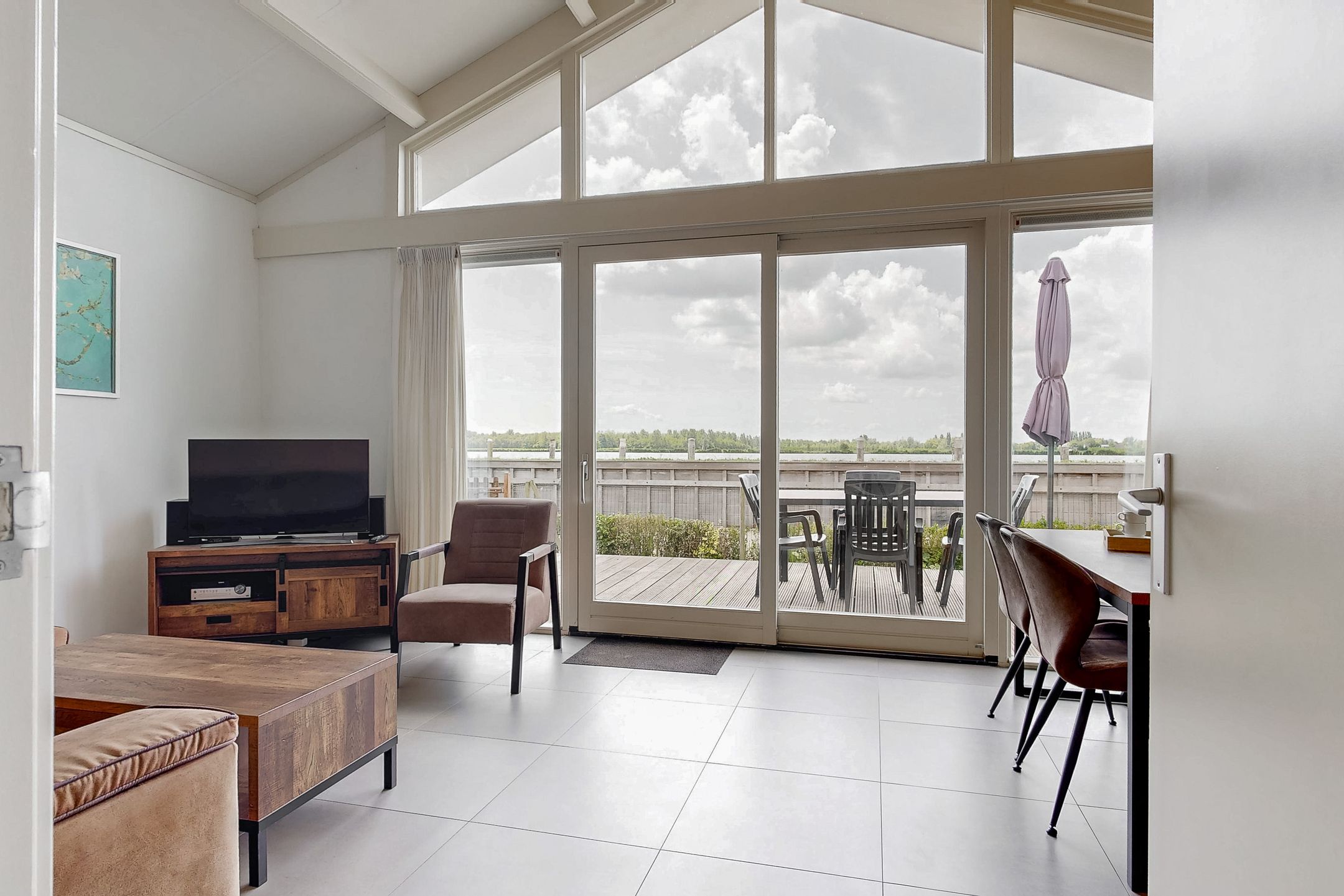2-bedroom freehold villa in Wervershoof — photo 2 of 5