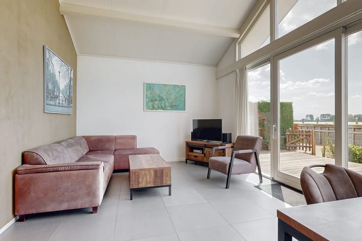 Vrijstaande woning te koop: Onderdijk 245-202, Wervershoof