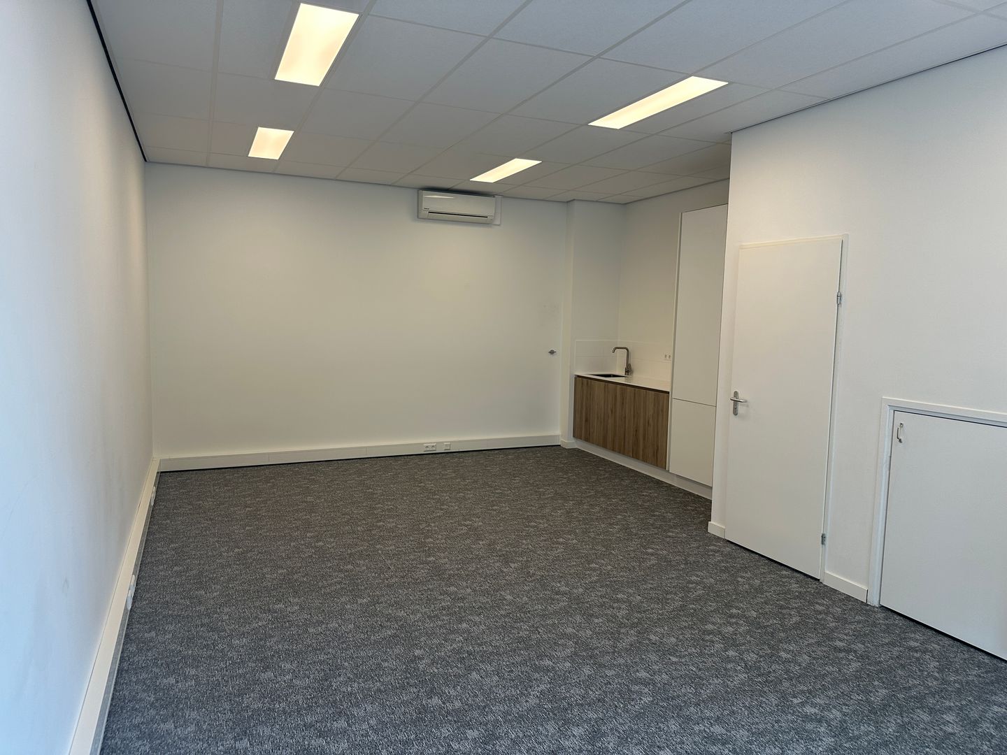 View photo 4 of A. van Leeuwenhoekweg 38-A6