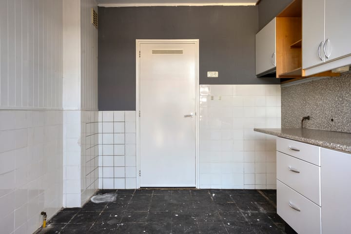 Foto 8 van Troelstrastraat 16