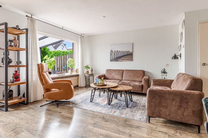 Photo 11 of Baroniestraat 21