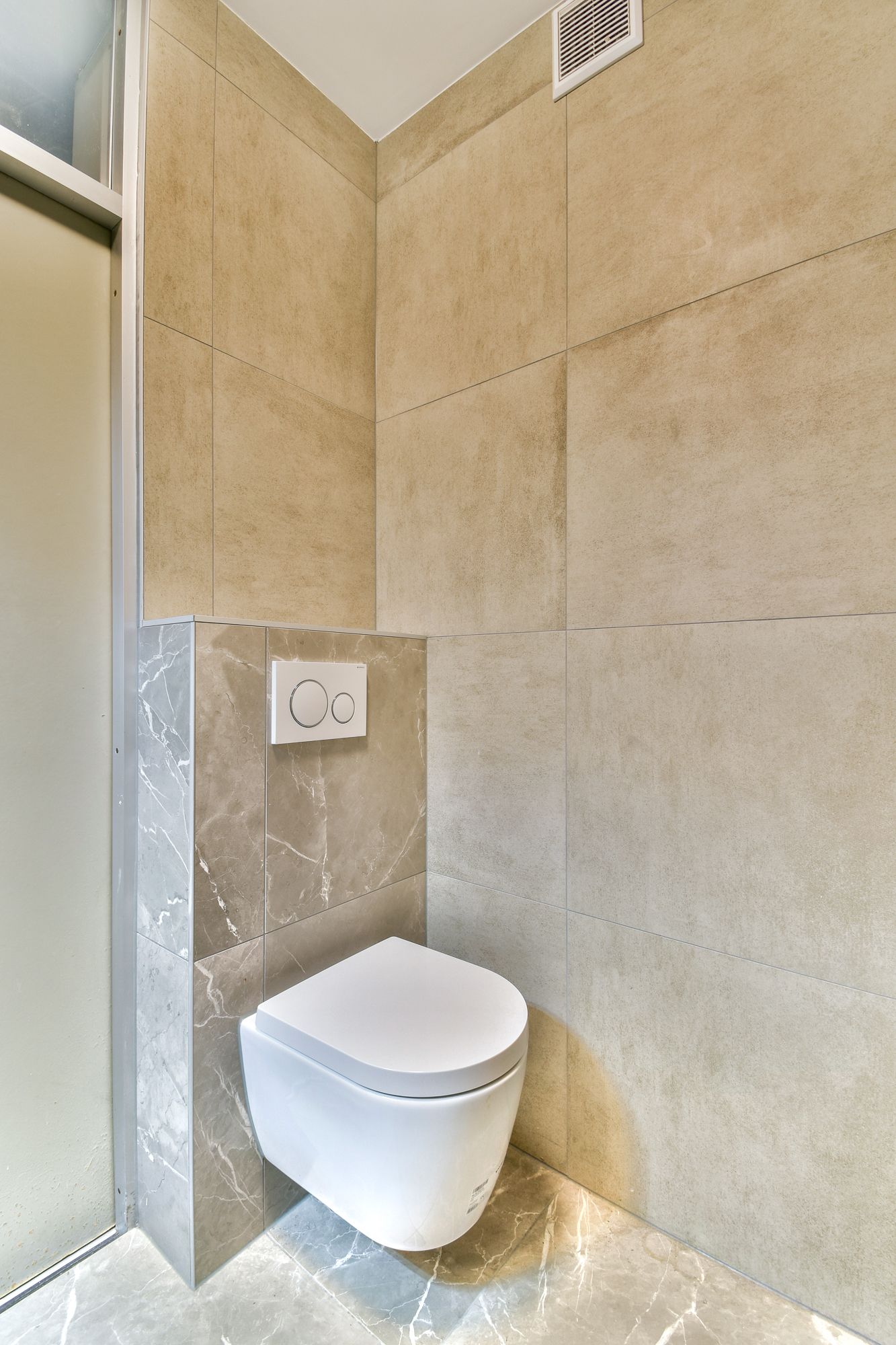 Foto 14 van Gouden Leeuw 136