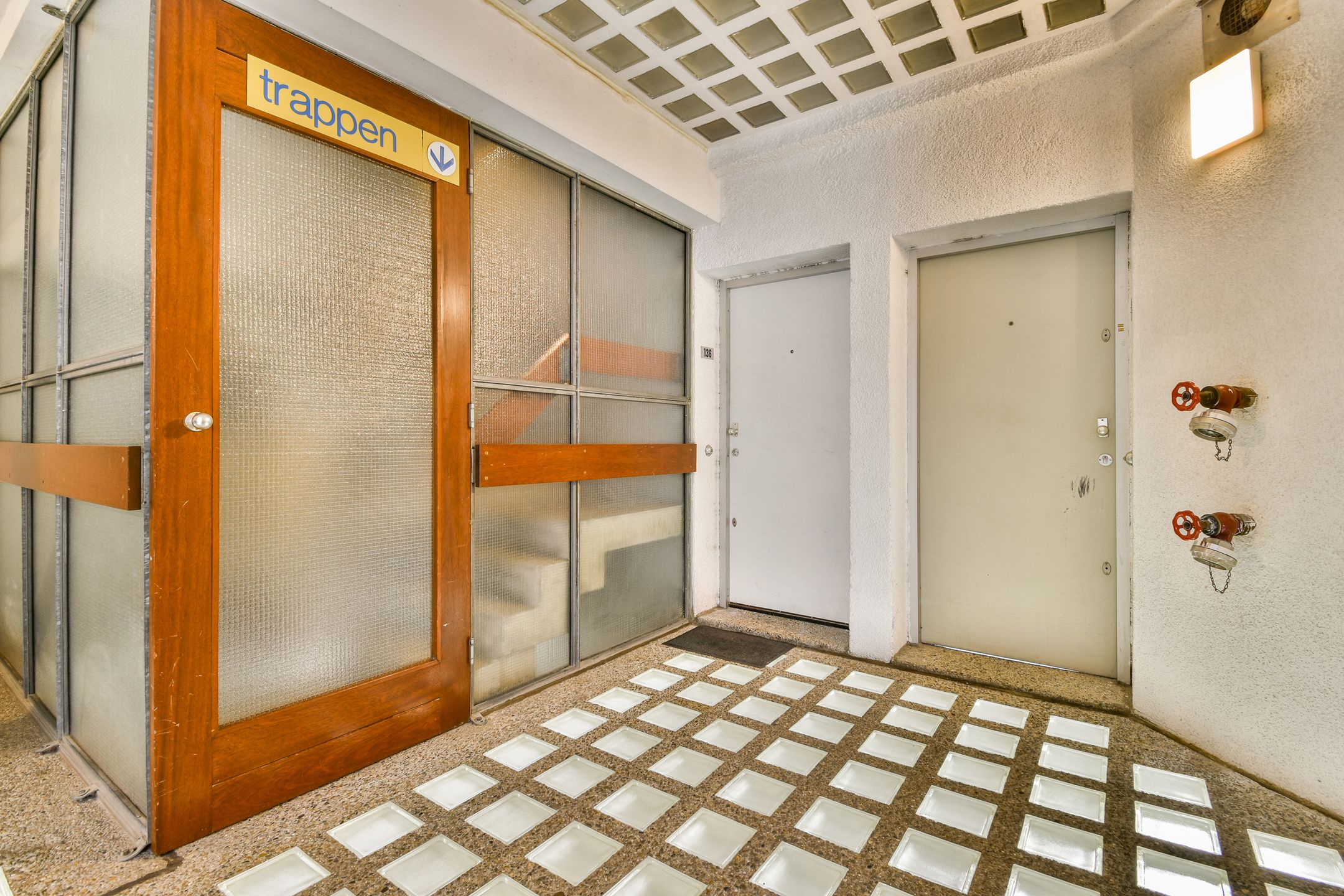 Foto 15 van Gouden Leeuw 136