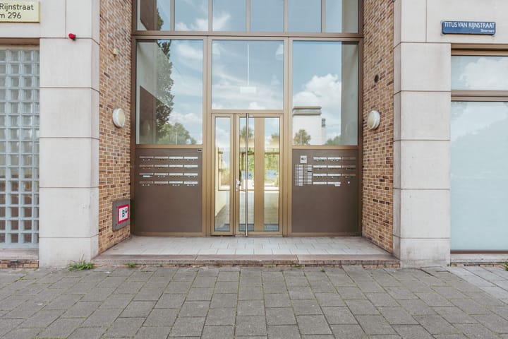 Foto 2 van Titus van Rijnstraat 286