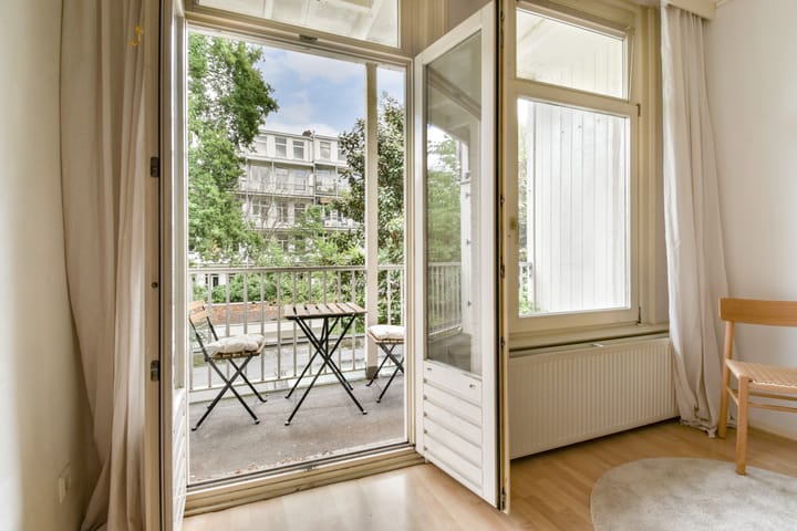 Photo 15 of Elisabeth Wolffstraat 73-2