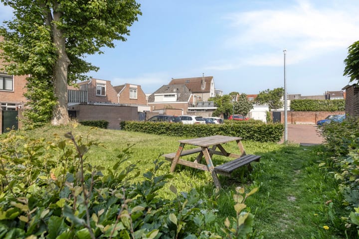 Foto 42 van Regulierstraat 10