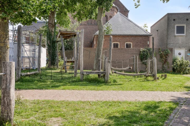 Foto 43 van Regulierstraat 10