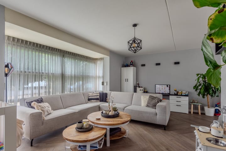 Photo 4 of Hugo de Grootstraat 21