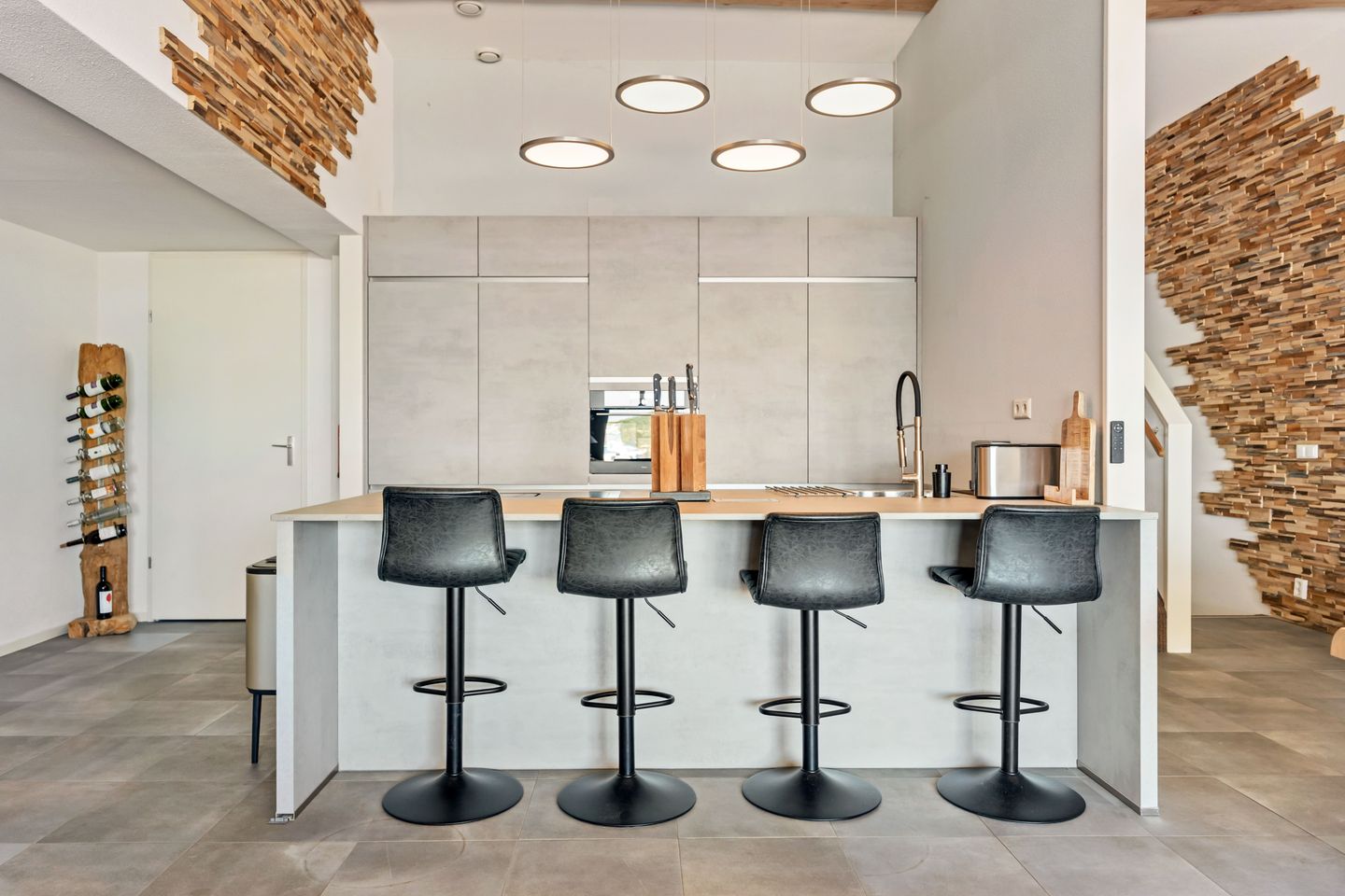 Foto 4 van Kabbelaarsbank 5-07