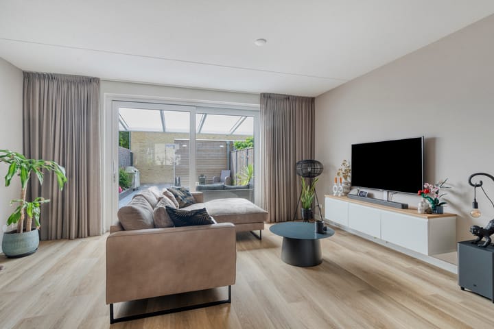 Foto 5 van Johan de Wittstraat 38