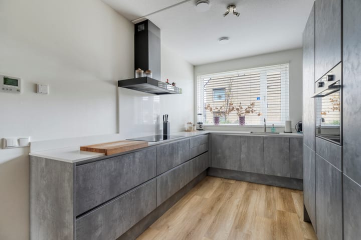 Photo 8 of Johan de Wittstraat 38